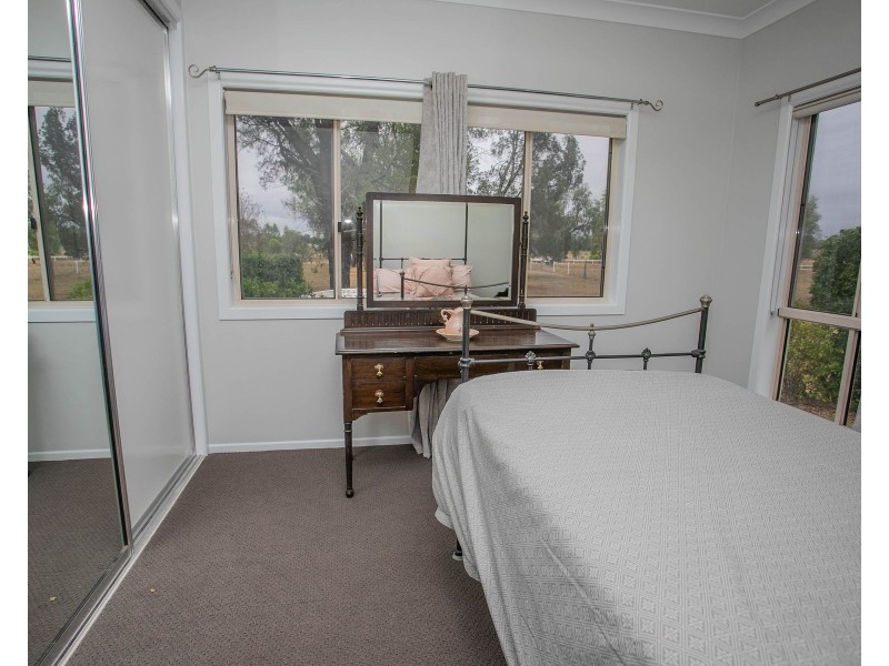 35 McCaffery Road, Chinchilla QLD 4413