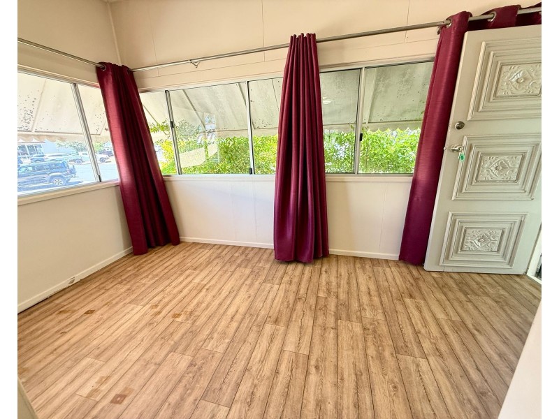 15 Bell Street, Chinchilla QLD 4413