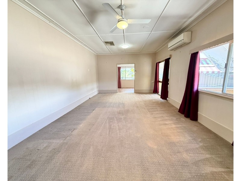 15 Bell Street, Chinchilla QLD 4413