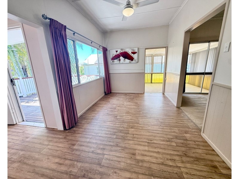 15 Bell Street, Chinchilla QLD 4413