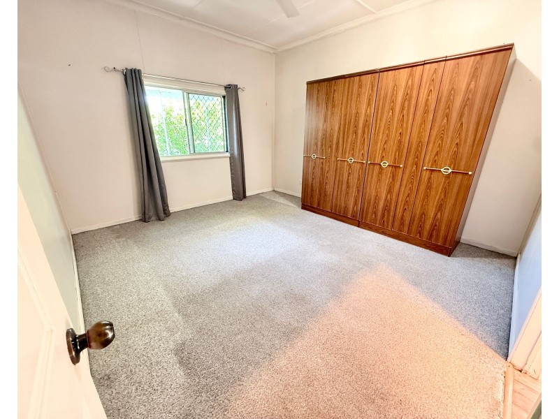 15 Bell Street, Chinchilla QLD 4413
