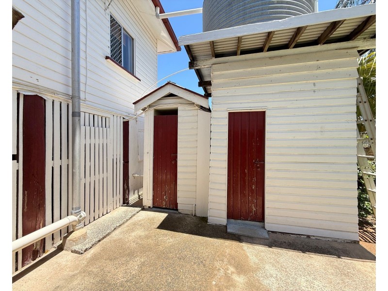 15 Bell Street, Chinchilla QLD 4413