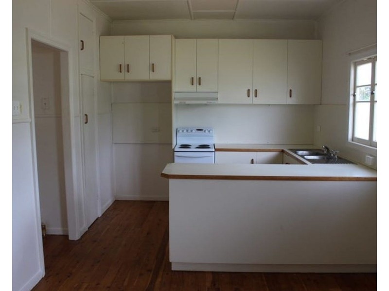 22 Atkins Street, Chinchilla QLD 4413