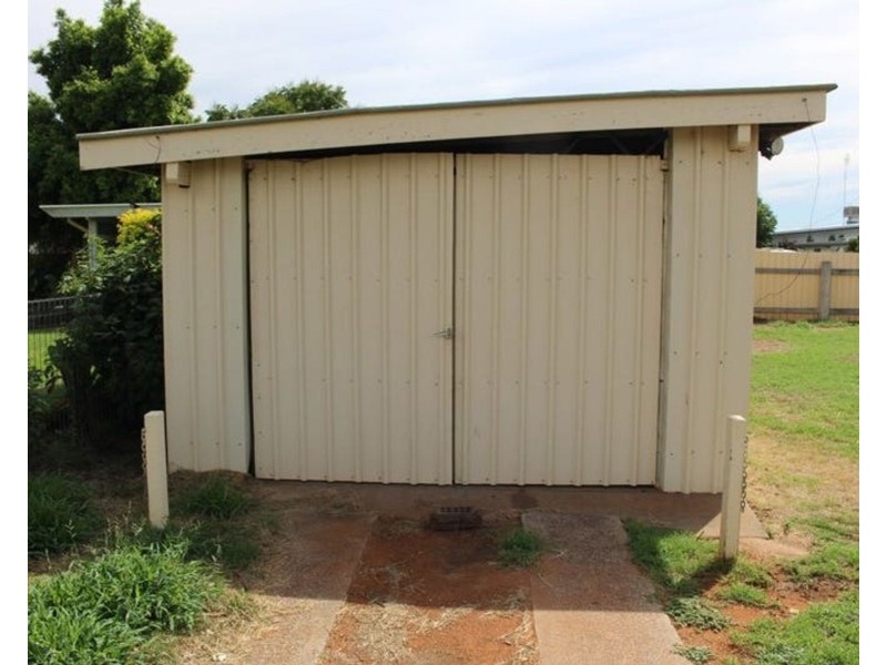 22 Atkins Street, Chinchilla QLD 4413