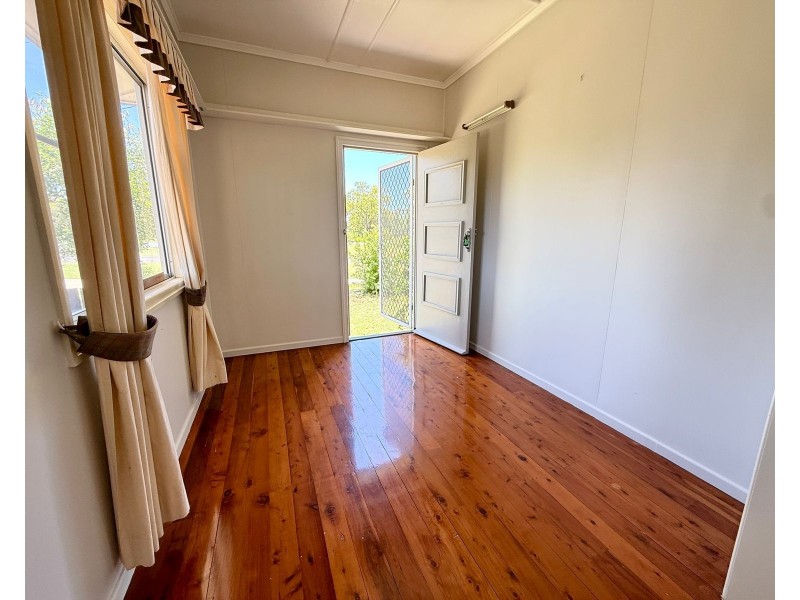 21 Tara Road, Chinchilla QLD 4413