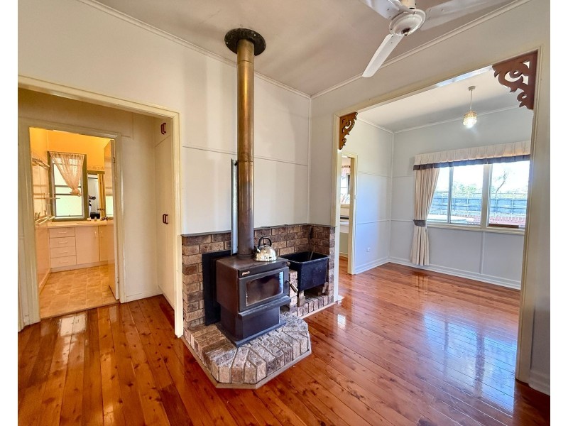 21 Tara Road, Chinchilla QLD 4413