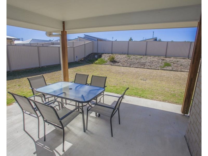 23 Ellem Drive, Chinchilla QLD 4413