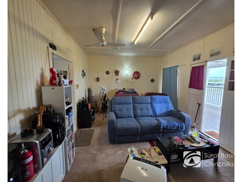 16 Ford Street, Taroom QLD 4420