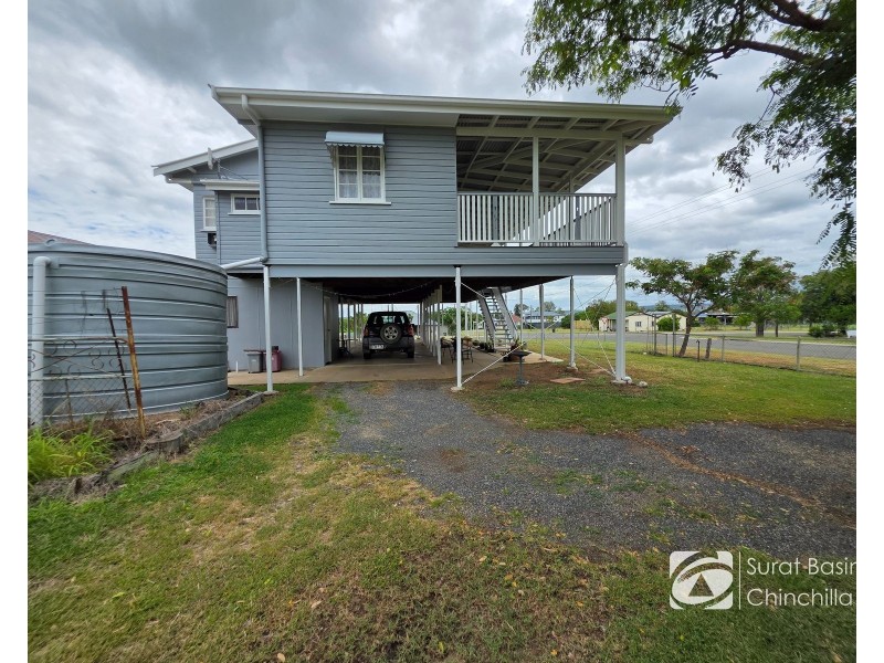 16 Ford Street, Taroom QLD 4420