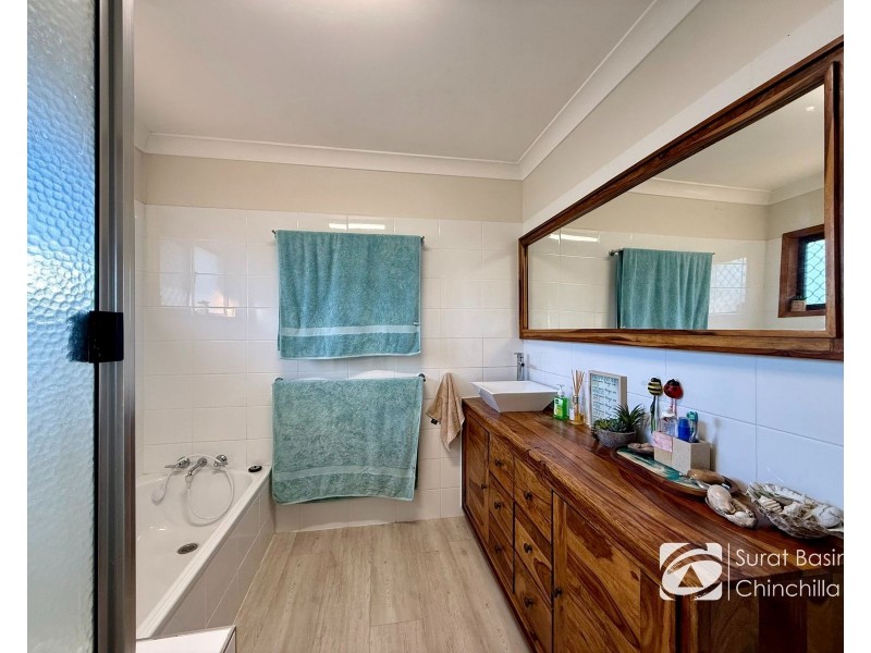 4 Warren Street, Chinchilla QLD 4413