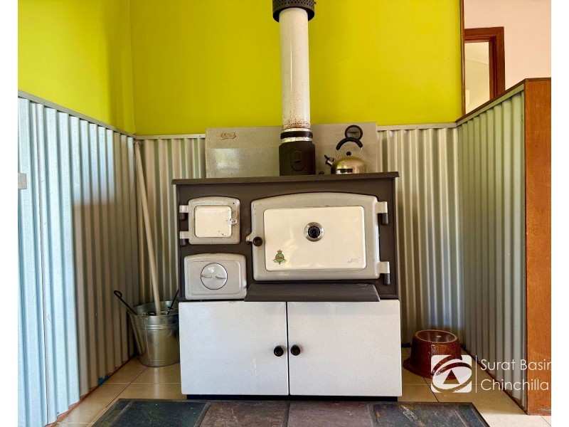 22 Racecourse Road, Chinchilla QLD 4413