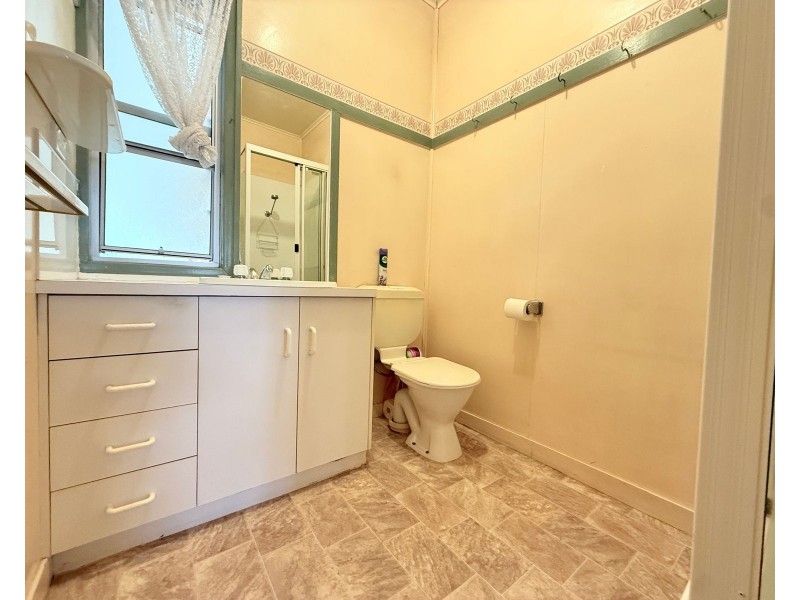 21 Tara Road, Chinchilla QLD 4413