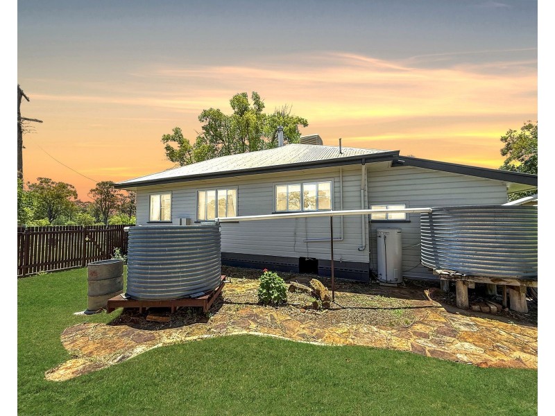 21 Tara Road, Chinchilla QLD 4413