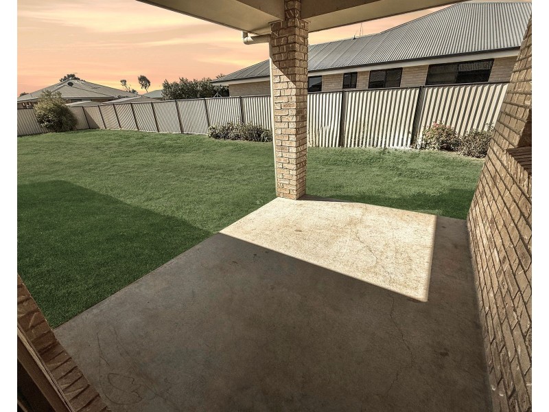 29 Cameron Street, Chinchilla QLD 4413