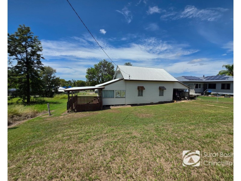 6 KINNOUL STREET, Taroom QLD 4420