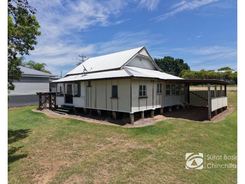 6 KINNOUL STREET, Taroom QLD 4420