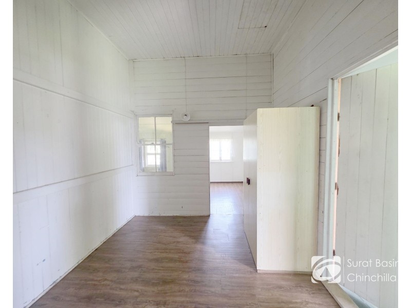 6 KINNOUL STREET, Taroom QLD 4420