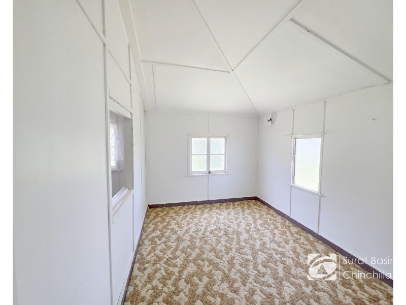 6 KINNOUL STREET, Taroom QLD 4420