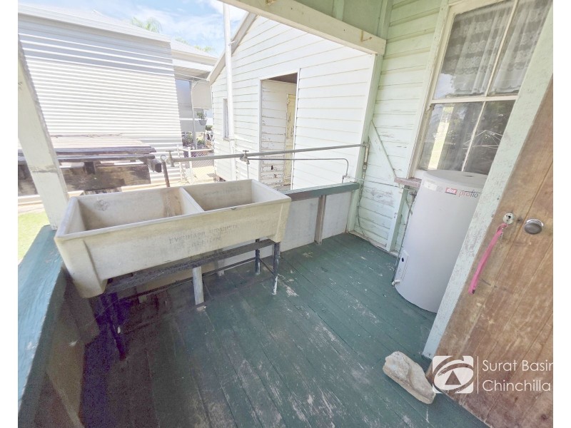 6 KINNOUL STREET, Taroom QLD 4420