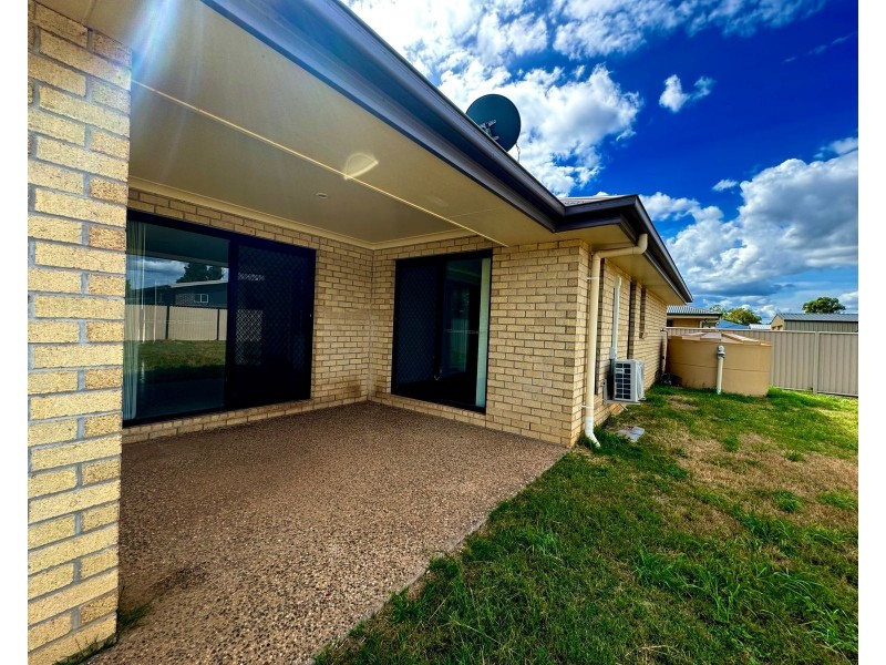 8 Mckenzie Street, Chinchilla QLD 4413