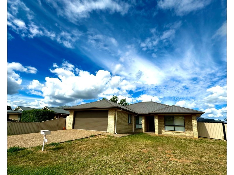 8 Mckenzie Street, Chinchilla QLD 4413