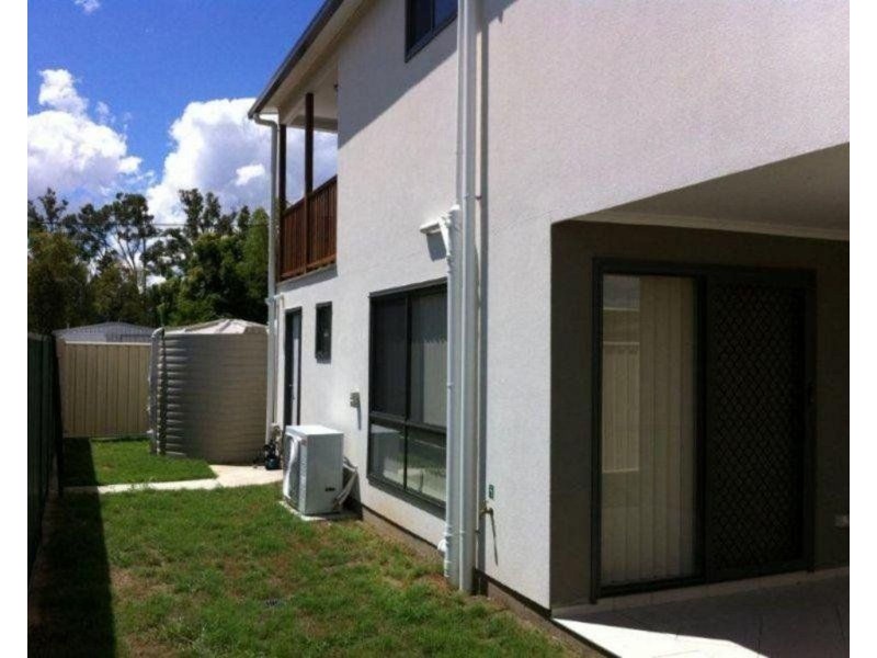 2/6 Holland Street, Chinchilla QLD 4413