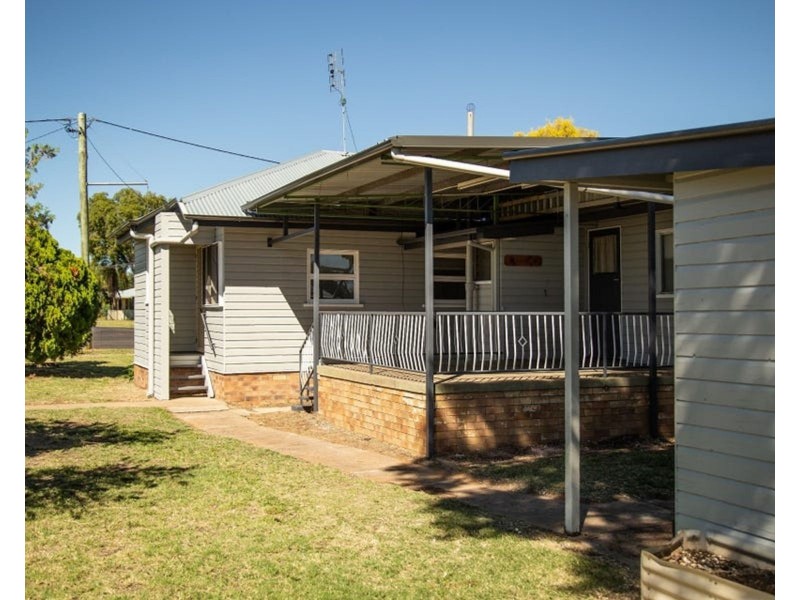 97 Hypatia, Chinchilla QLD 4413