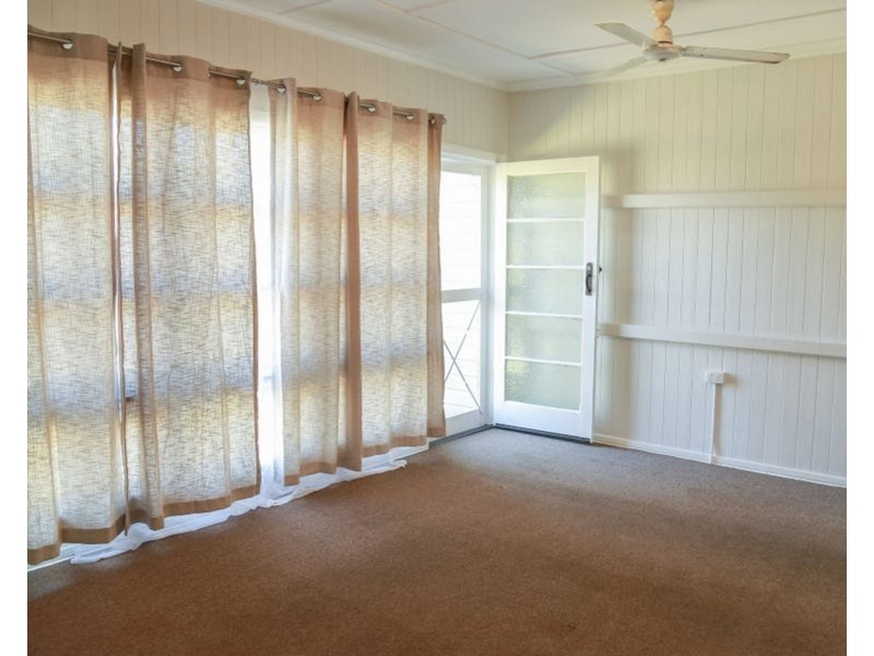 97 Hypatia, Chinchilla QLD 4413