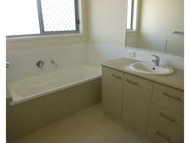 142 Price Street, Chinchilla QLD 4413