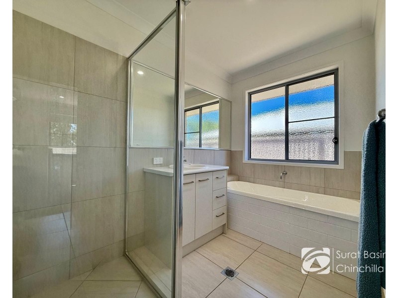 14 Dogwood Court, Miles QLD 4415