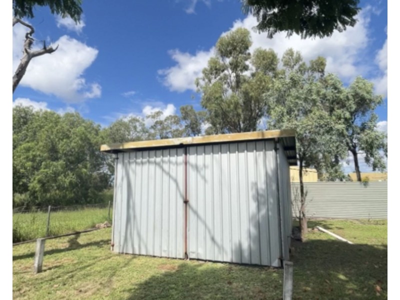 10 Stiller Street, Wandoan QLD 4419