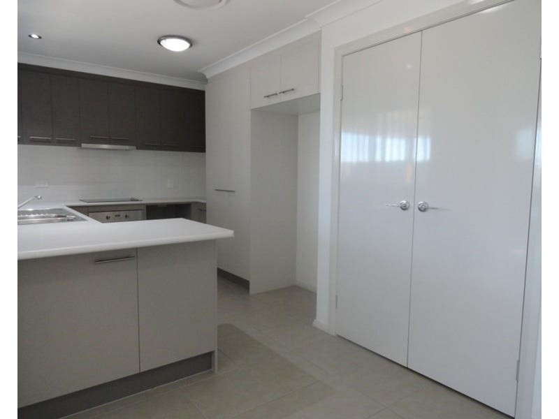 5/104-106 Windmill Road, Chinchilla QLD 4413
