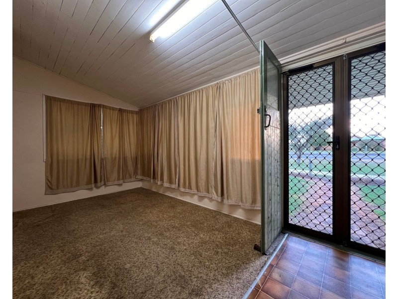 56 Dawson Street, Miles QLD 4415