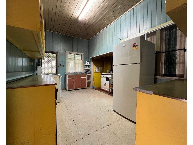 56 Dawson Street, Miles QLD 4415