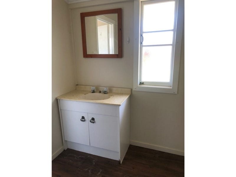 2/14 Claydon, Chinchilla QLD 4413