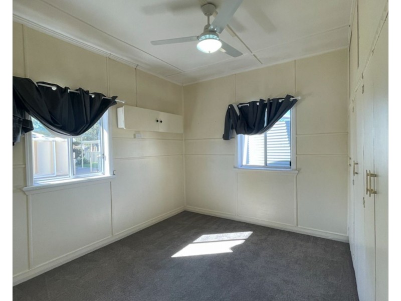 68 GLASSON, Chinchilla QLD 4413