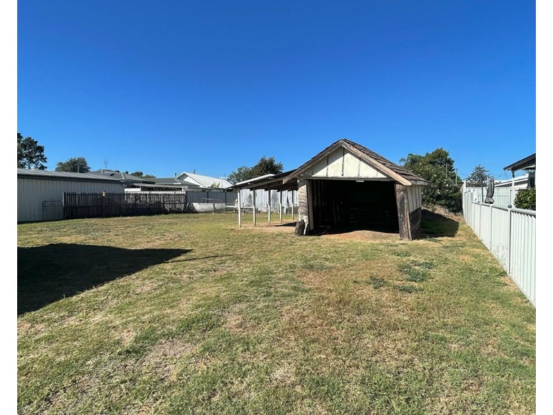 68 GLASSON, Chinchilla QLD 4413