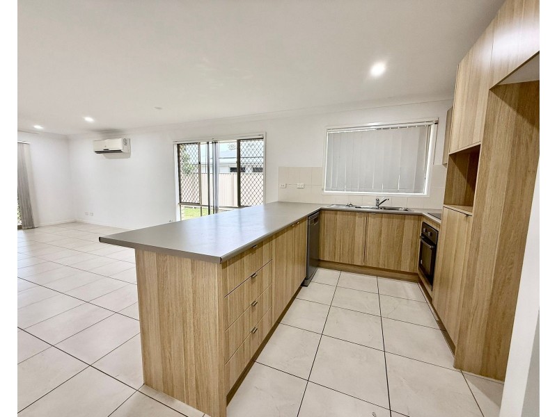 8 Bridgeman Parade,, Chinchilla QLD 4413