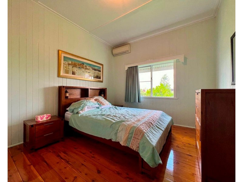 17 Royd Street, Wandoan QLD 4419