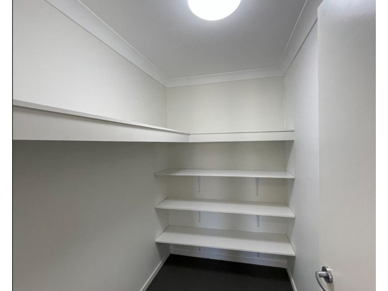 10 Hughes Avenue, Chinchilla QLD 4413