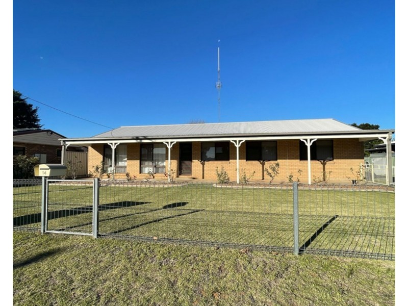 14 Scouller Street, Chinchilla QLD 4413