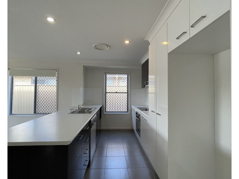 20 Bridgeman Parade, Chinchilla QLD 4413