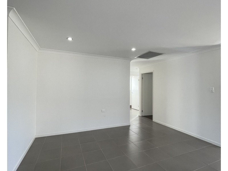 20 Bridgeman Parade, Chinchilla QLD 4413