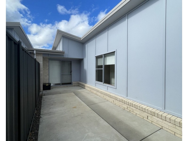 1/13 BARNSLEY STREET, Chinchilla QLD 4413