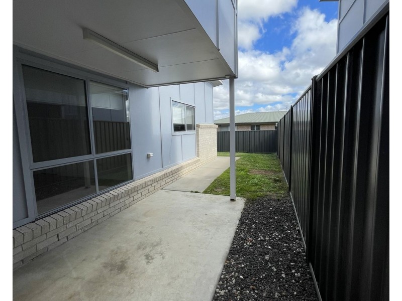 1/13 BARNSLEY STREET, Chinchilla QLD 4413