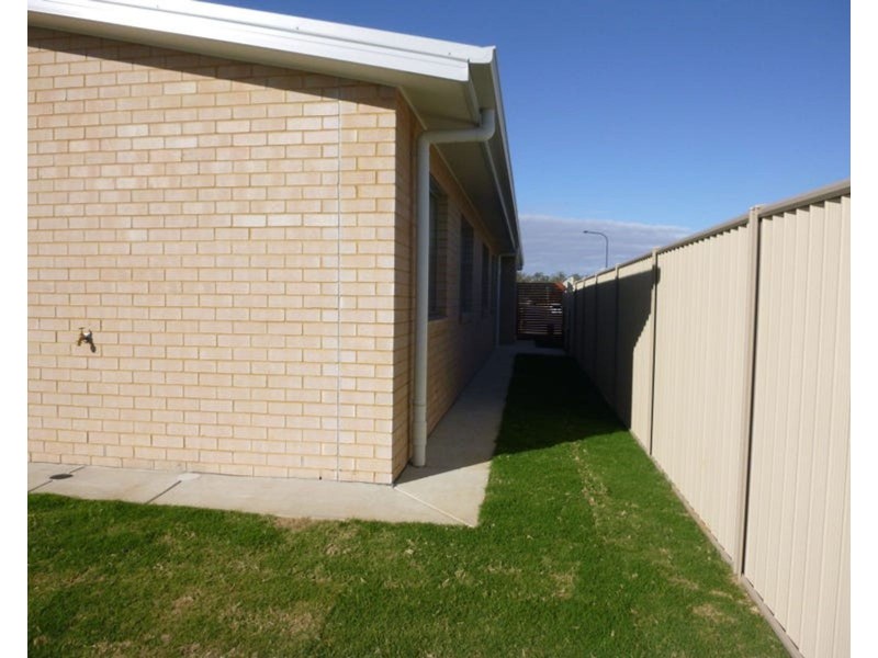 32 Bridgeman Parade, Chinchilla QLD 4413