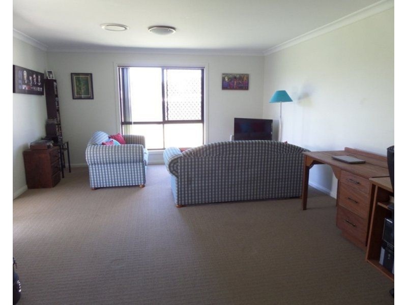 19 Sommerfeld Crescent, Chinchilla QLD 4413