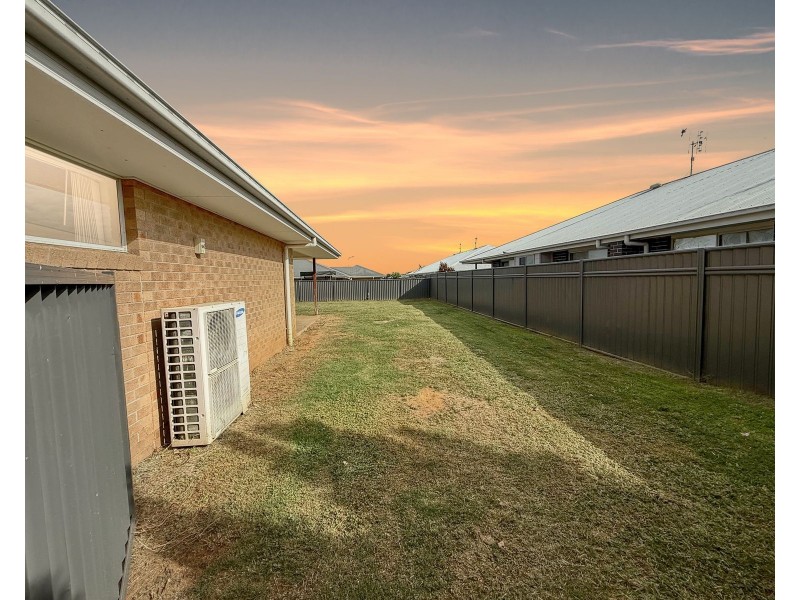 108 Windmill Road, Chinchilla QLD 4413