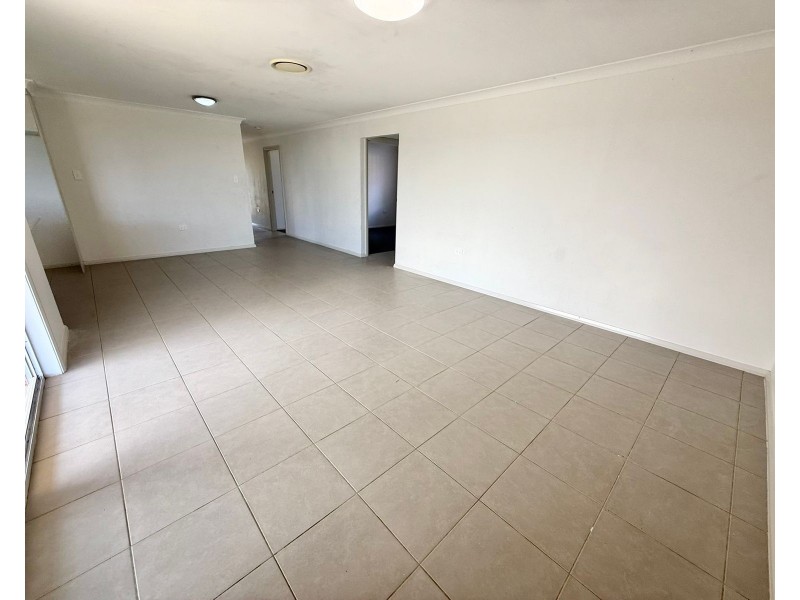 108 Windmill Road, Chinchilla QLD 4413