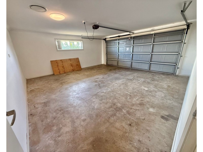 108 Windmill Road, Chinchilla QLD 4413